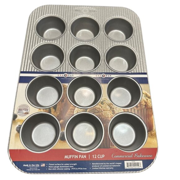 USA Pan Bakeware Nonstick 12 Cup Muffin Pan NWT Bakeware